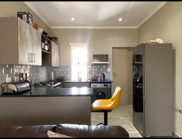 2 BEDROOM APARTMENT FOR SALE IN RUIMSIG